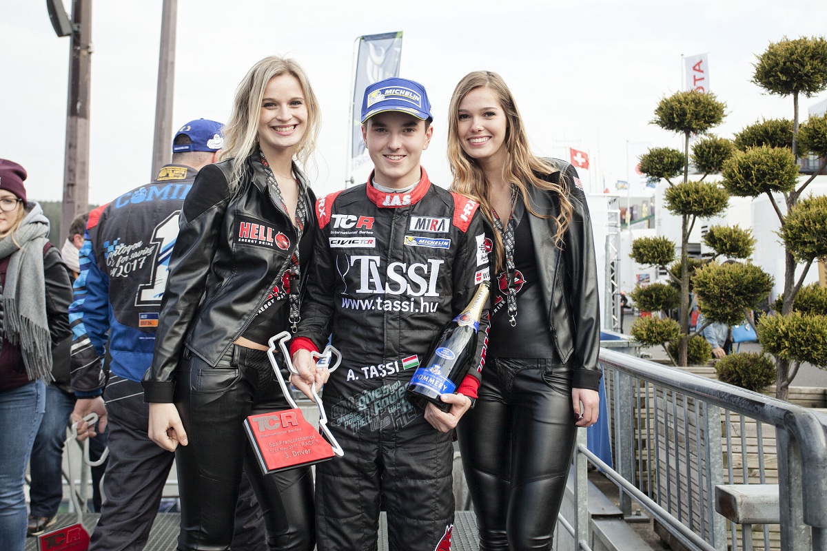 Videón Tassi Attila hatalmas bukása a Salzburgringen