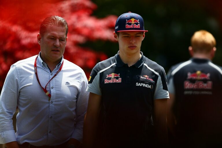 Jos Verstappen fia “utódját” keresi a Red Bullnak