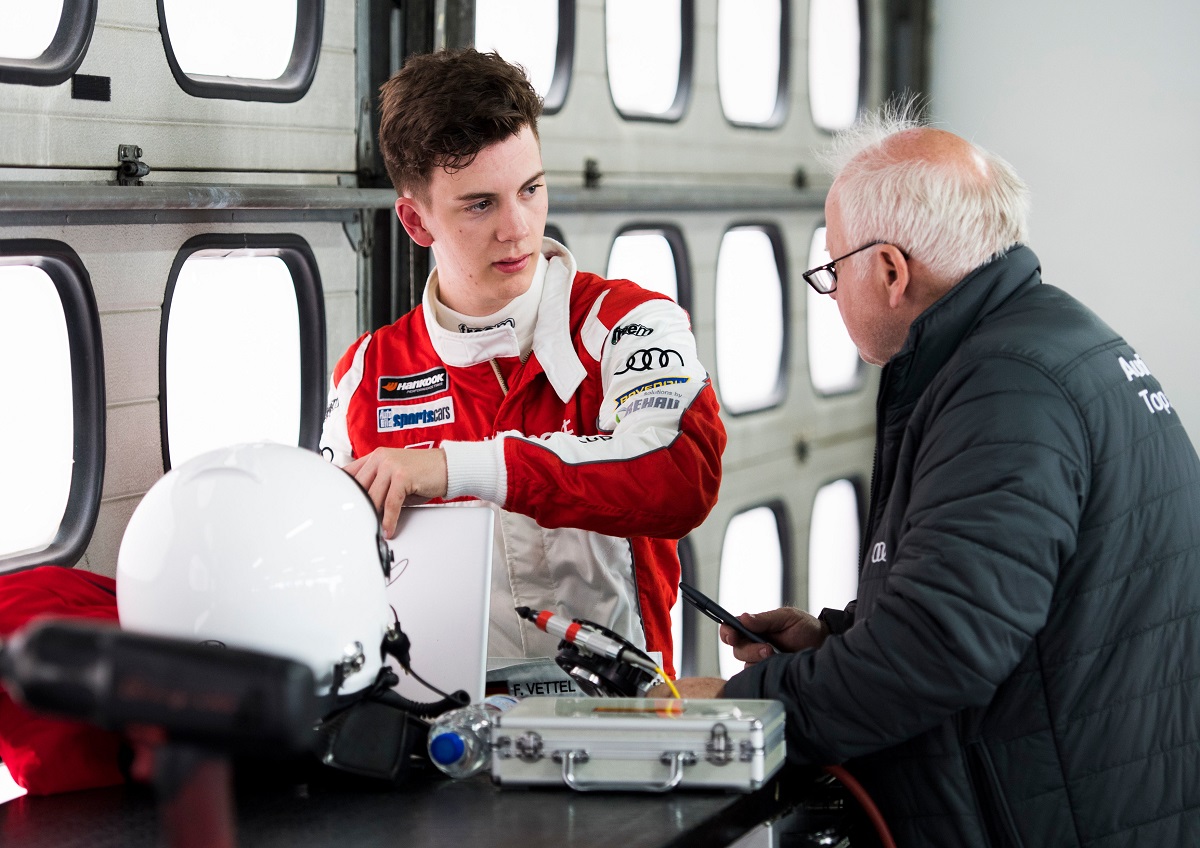 Sebastian Vettel öccse a hétvégén debütál az Audi TT Kupában!