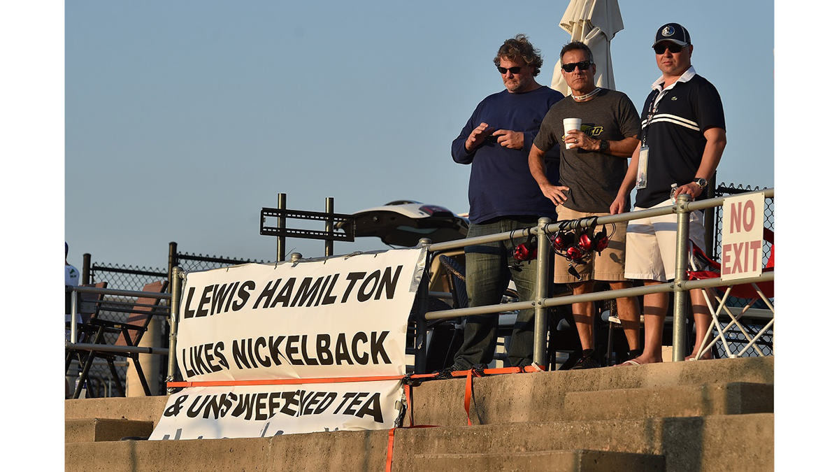 „Beszóltak” a texasiak Hamiltonnak