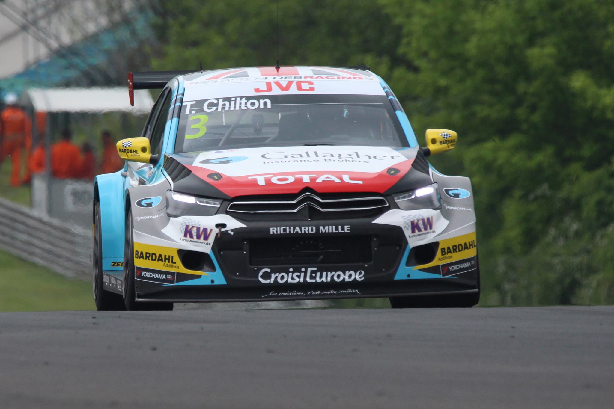 Tom Chilton: Maxszel indulni fogok Le Mans-ban, Szujó Zoli sörözni akart velem