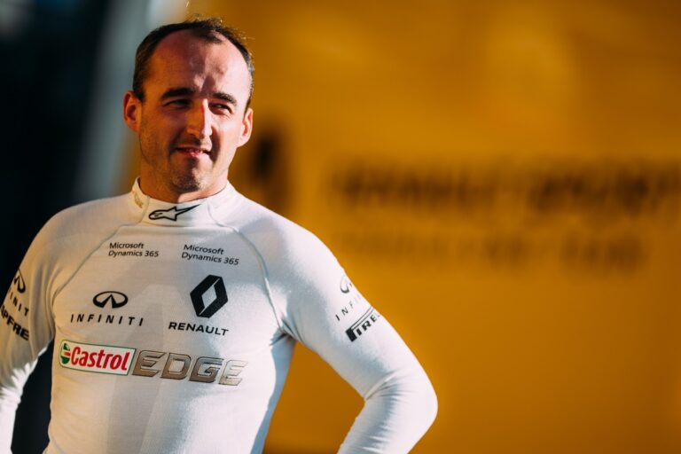 Erre vártunk: videón Kubica körözgetése Valenciából!