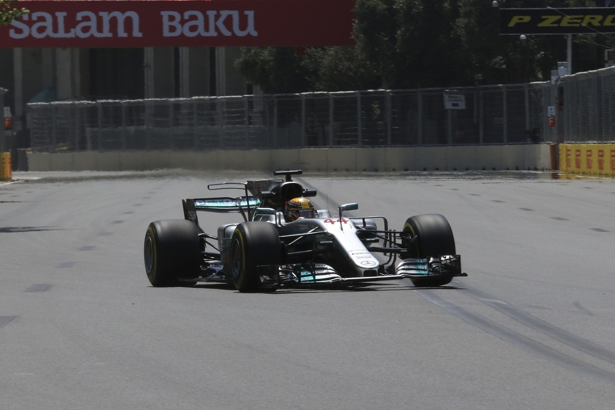 Azeri Nagydíj – Hamilton rajtol az első helyről