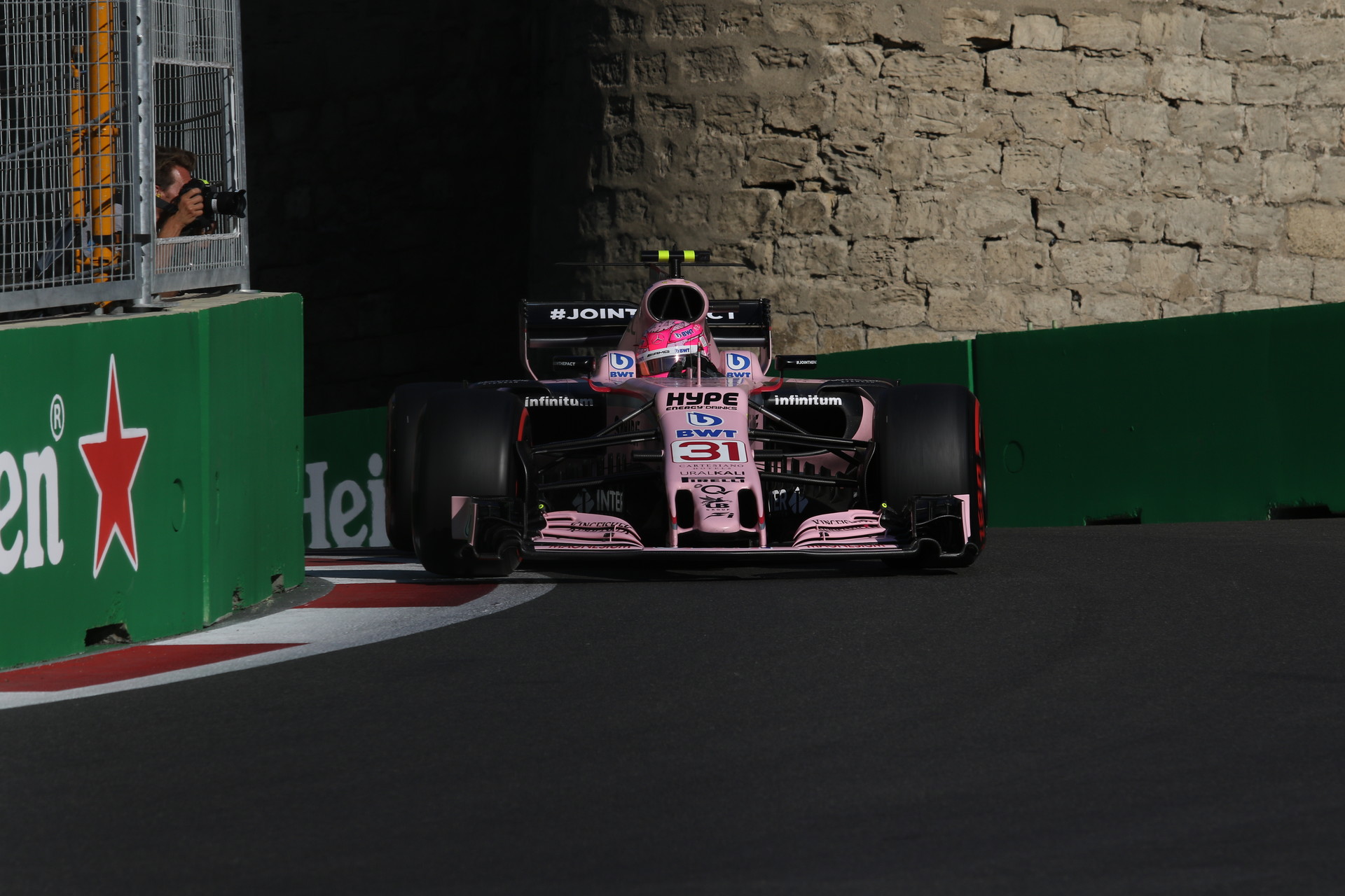 Hamarosan Force 1 névre vált a Force India?