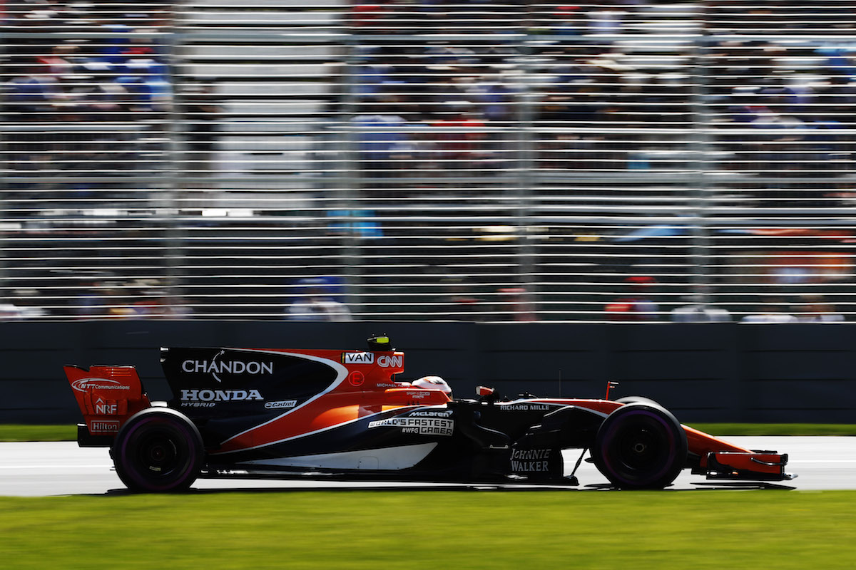 A Honda elismerte: baj van