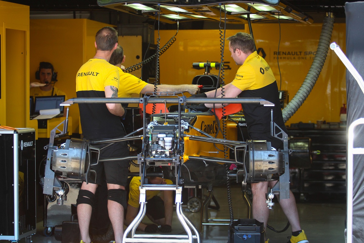Hülkenberg ajánlgatja a Renault csapatát Alonsonak