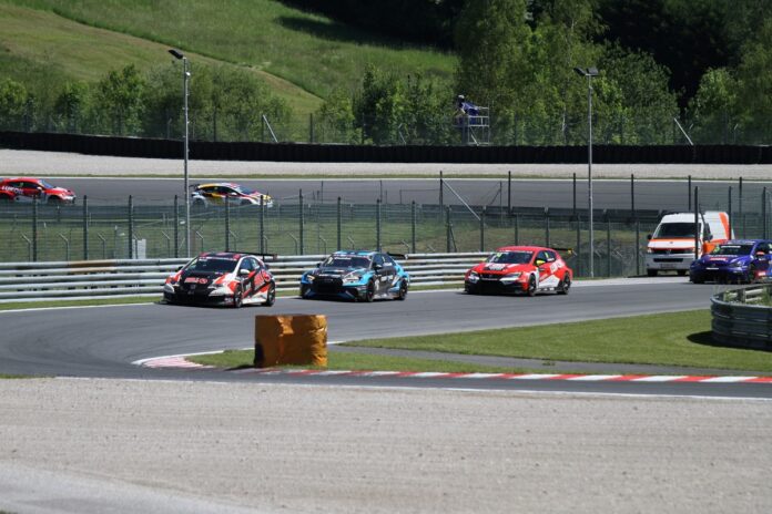 TCR, Autósport