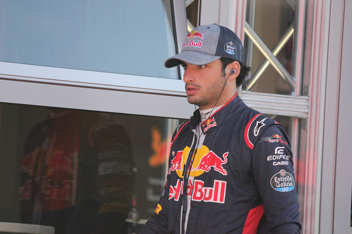Sainz nem kommentálta a Toro Rosso-Honda pletykát