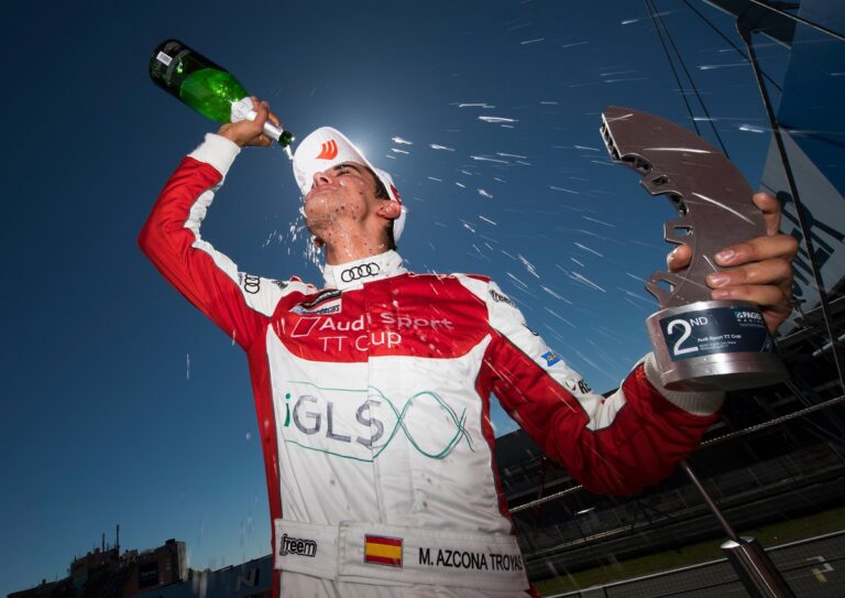 Azcona nyert TT Cup-ban, Vettel pontszerző, Keszthelyi kiesett