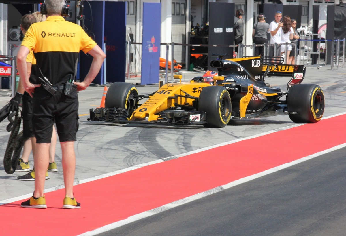 Helmut Marko szerint is visszatérhet Kubica