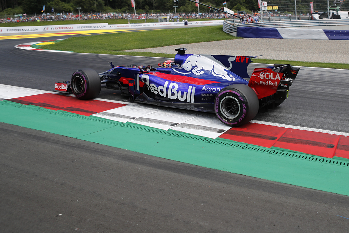 A második csapat autója is átment a törésteszten