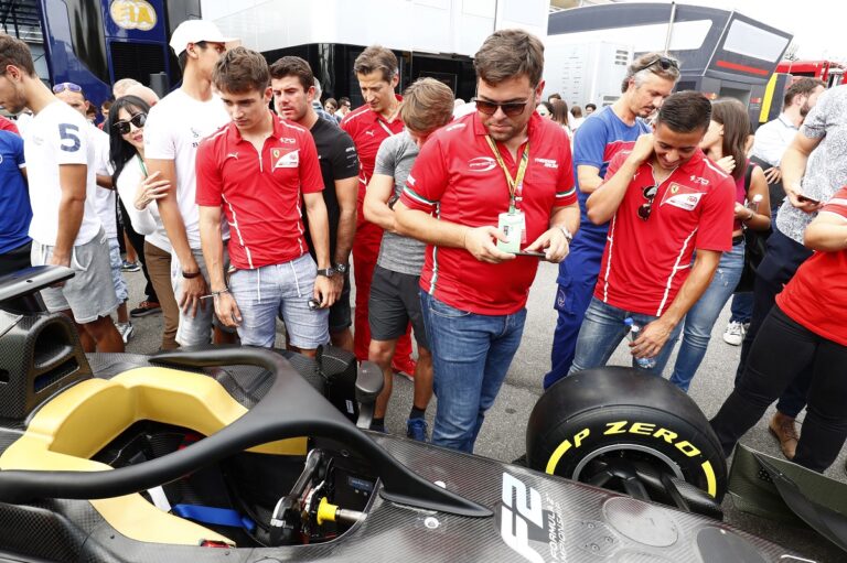 Újra 12 versenyhétvégés lesz a Formula 2 2018-ban!