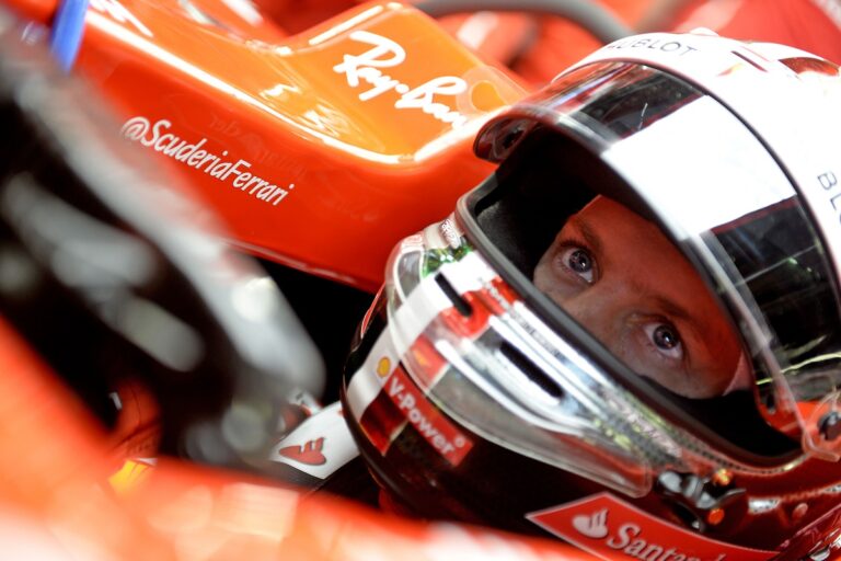 Vettel több rizikót vállalt a biztos első sor tudatában