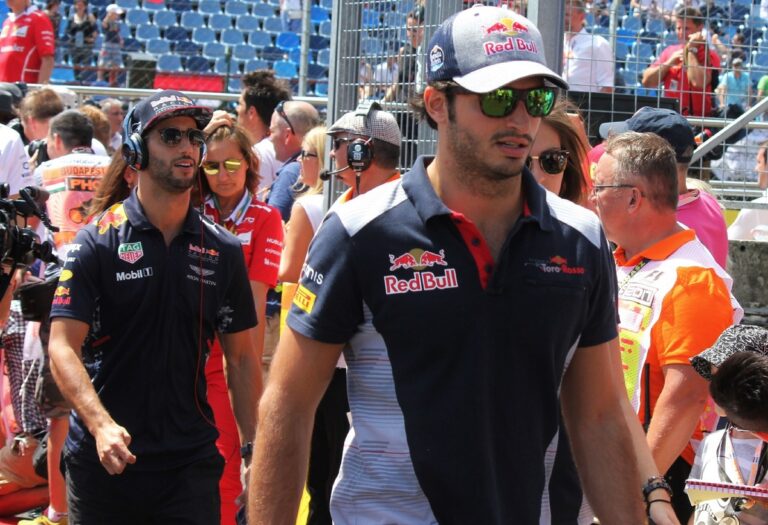 Carlos Sainz 2019-ben Red Bull versenyző lehet