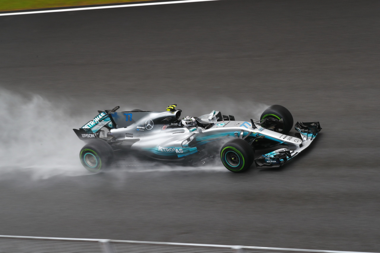 Teljesen új koncepcióval indulhat 2018-ban a Mercedes