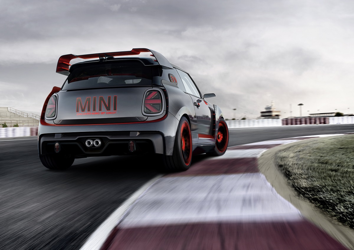 Versenytempó kompromisszumok nélkül: a MINI John Cooper Works GP tanulmányautó