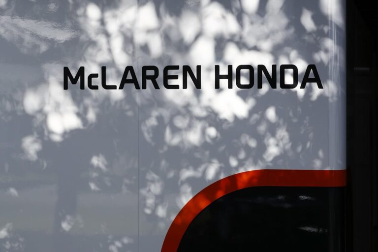 Honda: A McLaren nem alkalmazkodóképes
