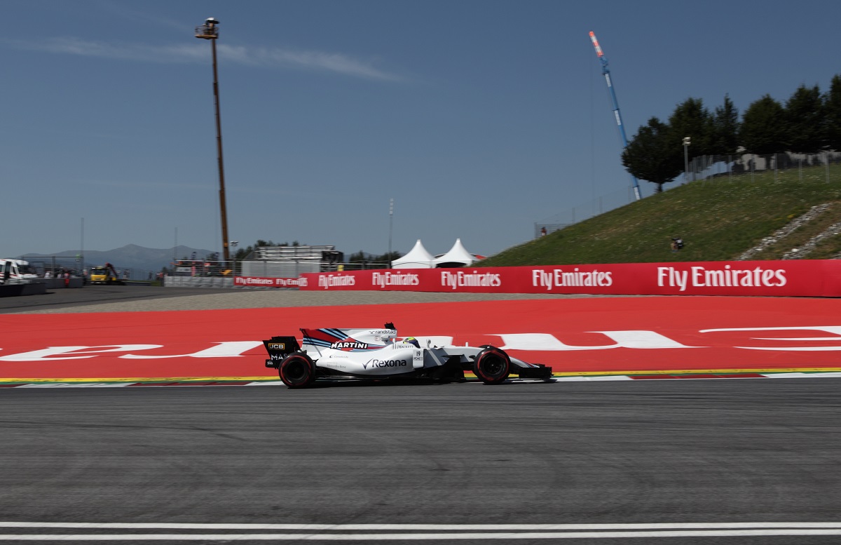 Bottas is hozzátett a Williams első féléves profitjához