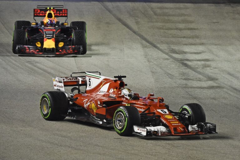 Vettel, Verstappen, rajtbaleset