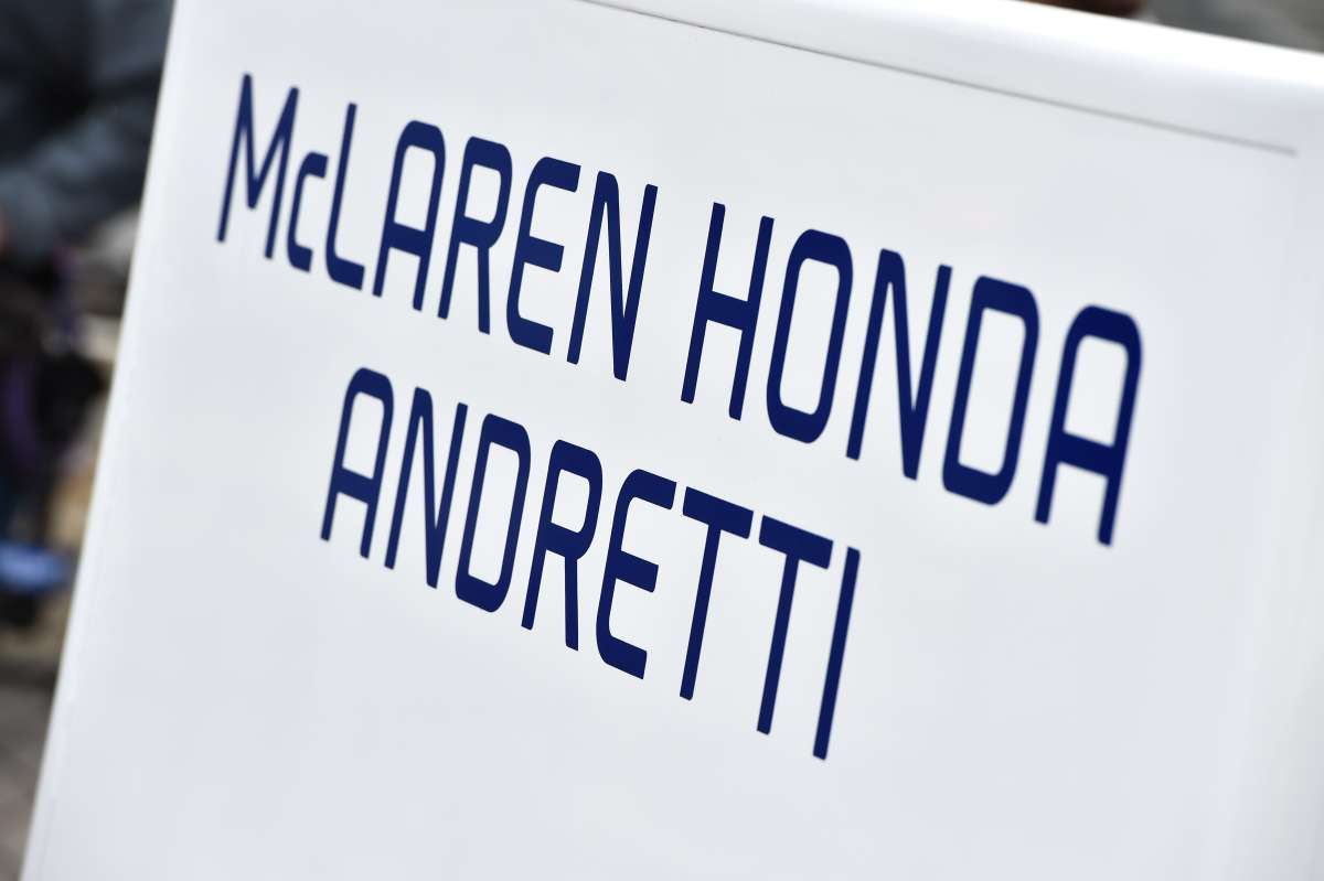 Egyelőre nem tervez a McLaren saját Indycar csapatot