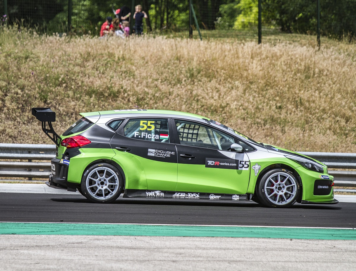 Eladó Zengős és OXXO-s autók!