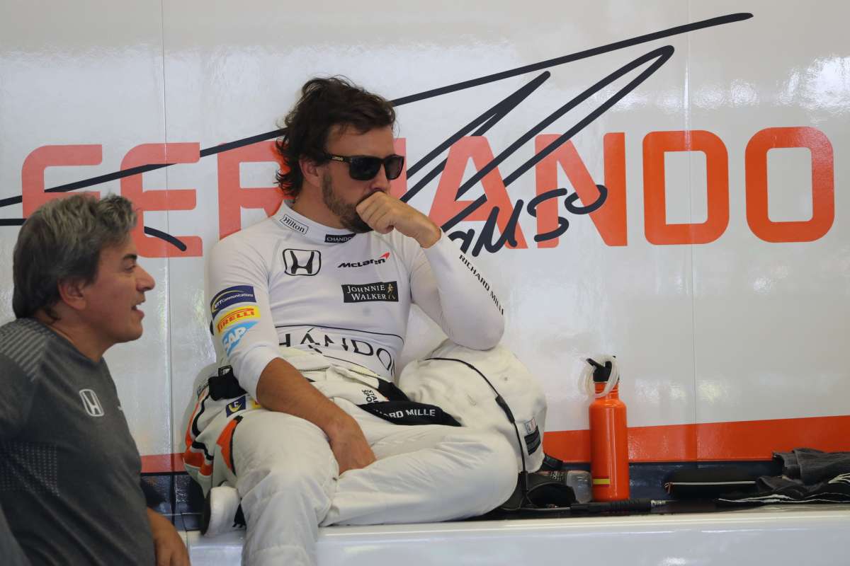 Alonso még mindig nem hozott döntést a jövőjéről