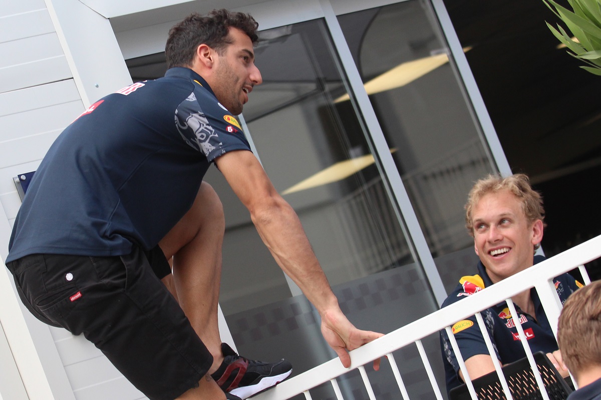 Sainz a Red Bull biztonsági tartalékja, ha lelépne Ricciardo