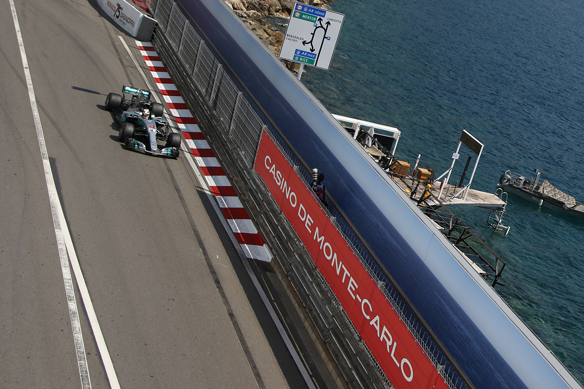 Az élcsapatok azt kérik, hogy mentsék meg őket a saját költekezéseiktől