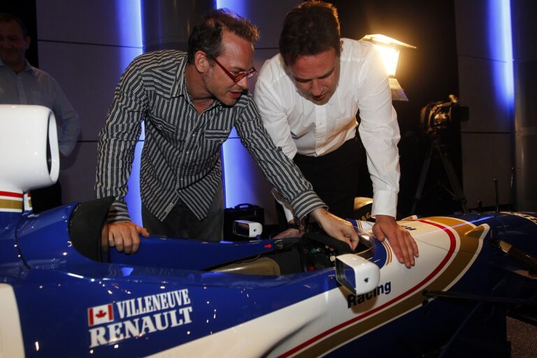 Villeneuve tesztel Monzában az Alpine F1-es autójával