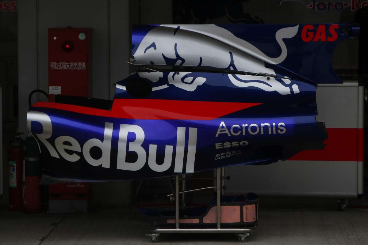 A Red Bull segítséget nyújt a Hondának