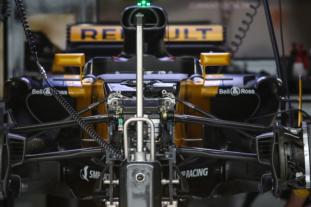 Teljesen új autót épít a Renault 2018-ra