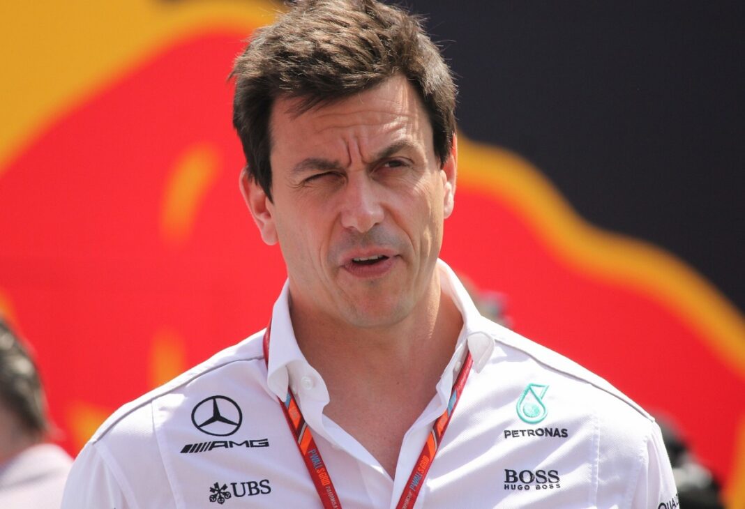 Toto Wolff, halo, Mercedes
