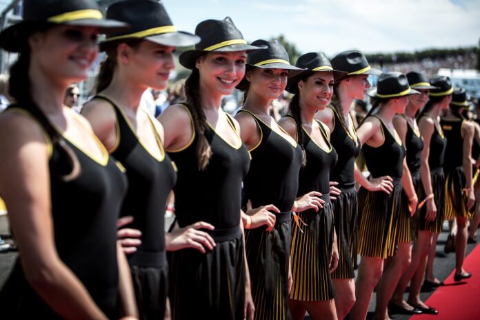 grid girl, rajtrácslány