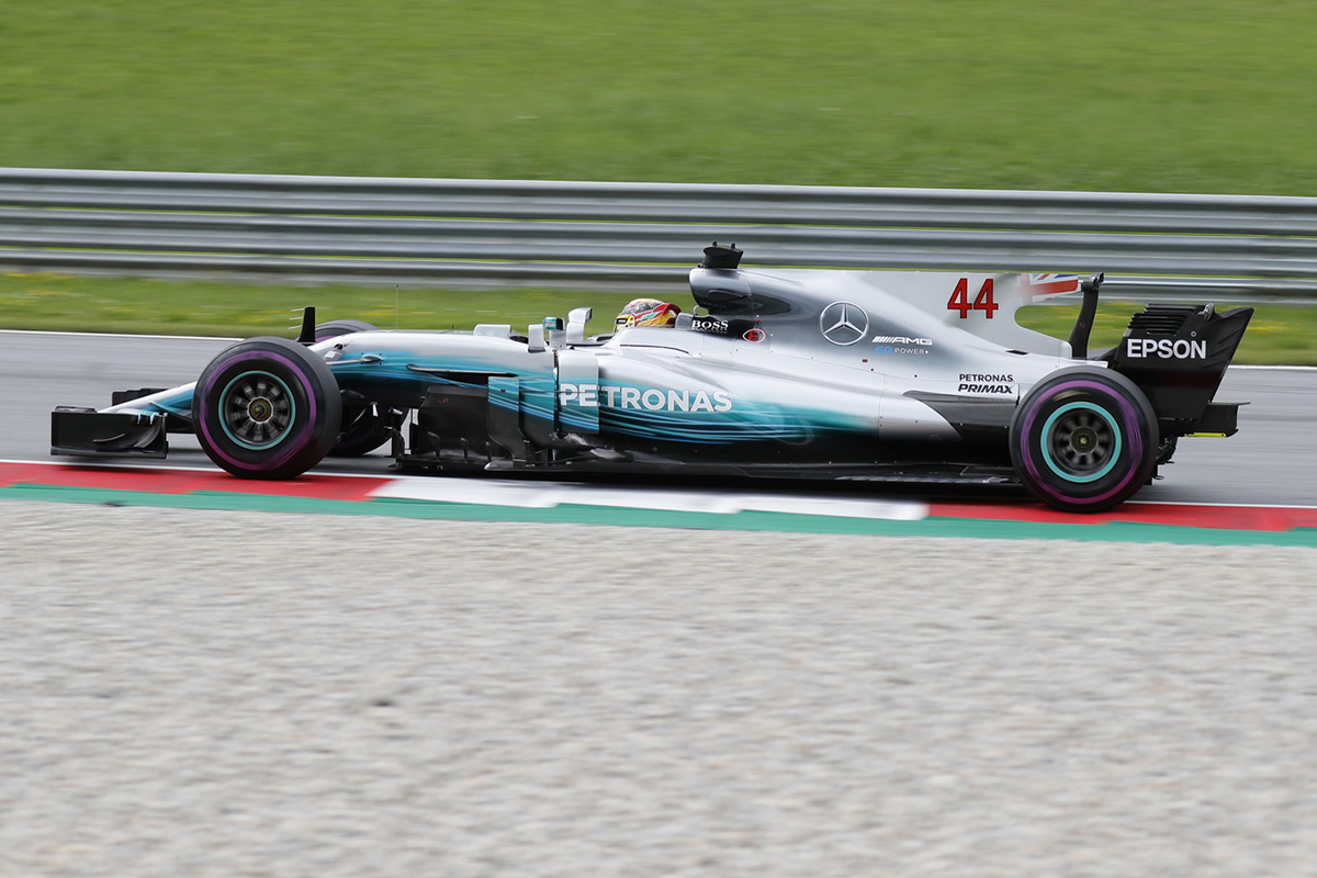 Massa szerint idén is beáll Hamilton mögé a Mercedes
