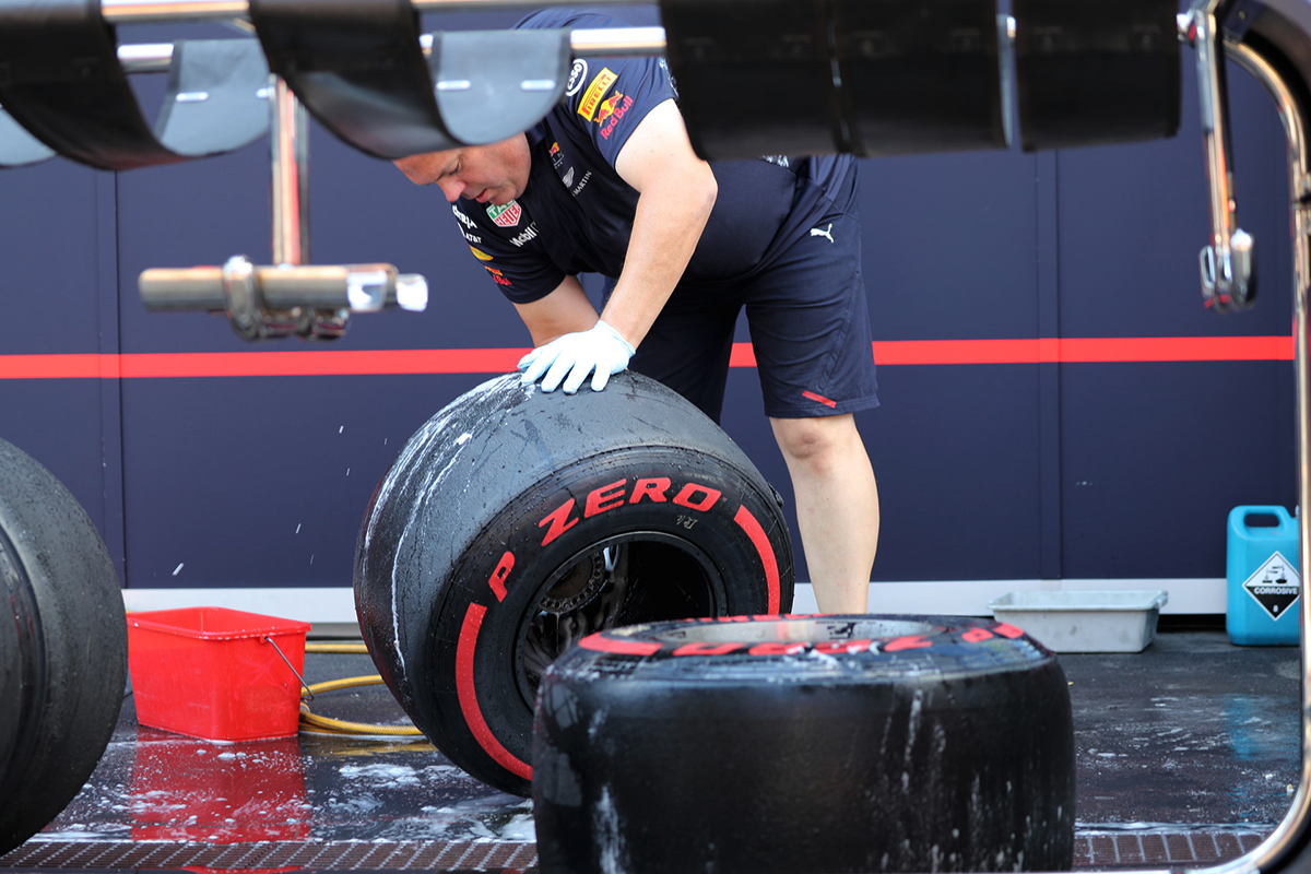 Horner szerint az új Pirelli gumik jobb versenyeket eredményeznek majd