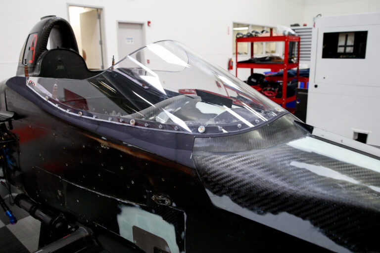 Halo-alternatívát tesztel az IndyCar