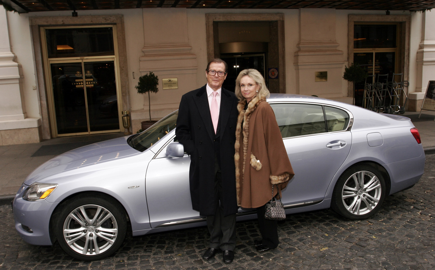 Most megveheted az autót, amiben James Bond is utazott!