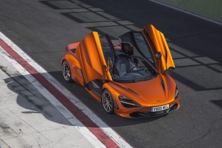 McLaren 720s, Pirelli Hot Laps