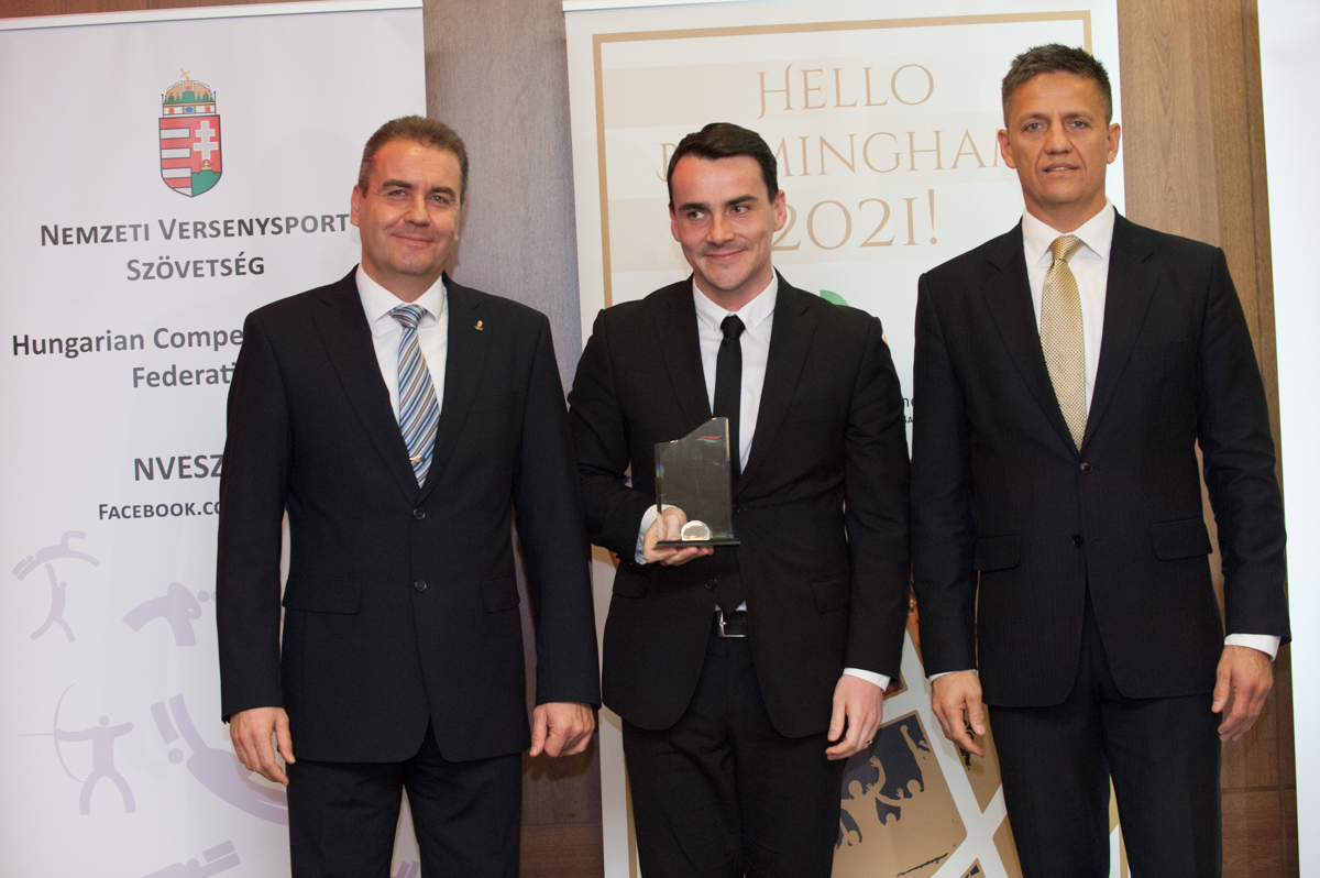 Harmincnégy sportág versenyzőit díjazta az NVESZ
