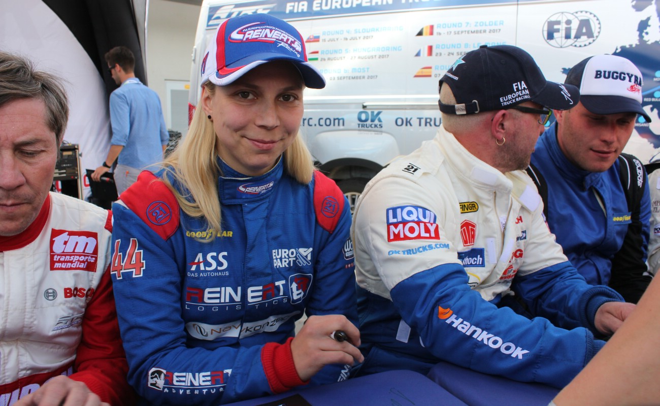 Hivatalos: Steffi Halm a Team Schwabentruckhoz igazol!