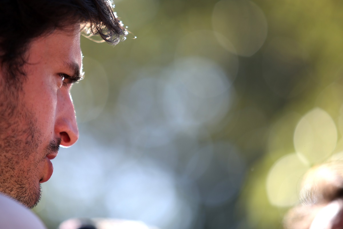 Sainz hányingerrel küzdött az Ausztrál Nagydíjon