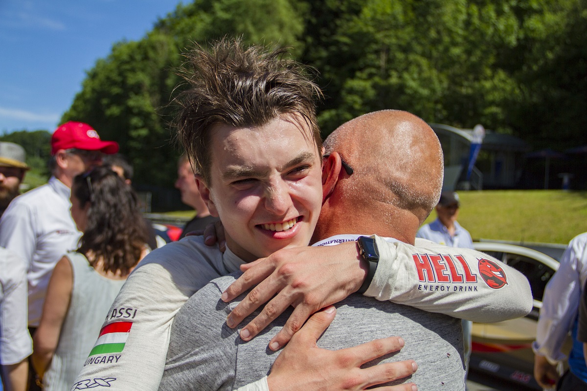Most már biztos: Tassi Attila indul a TCR Europe versenysorozatban!