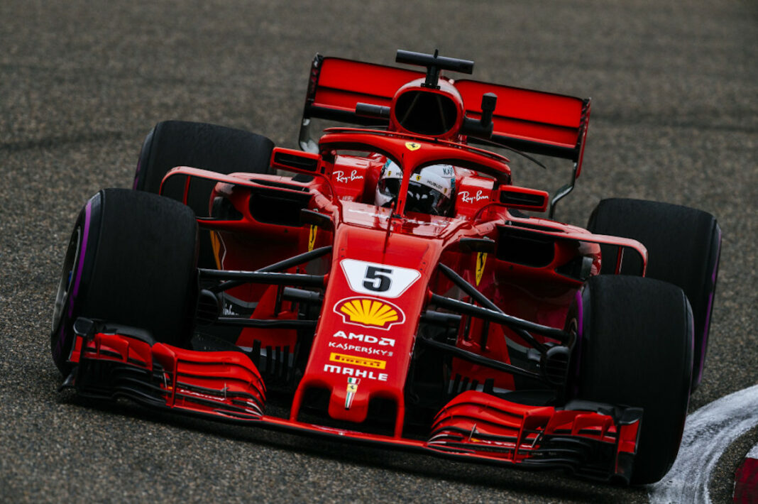 Vettel, pole, Kína, Ferrari