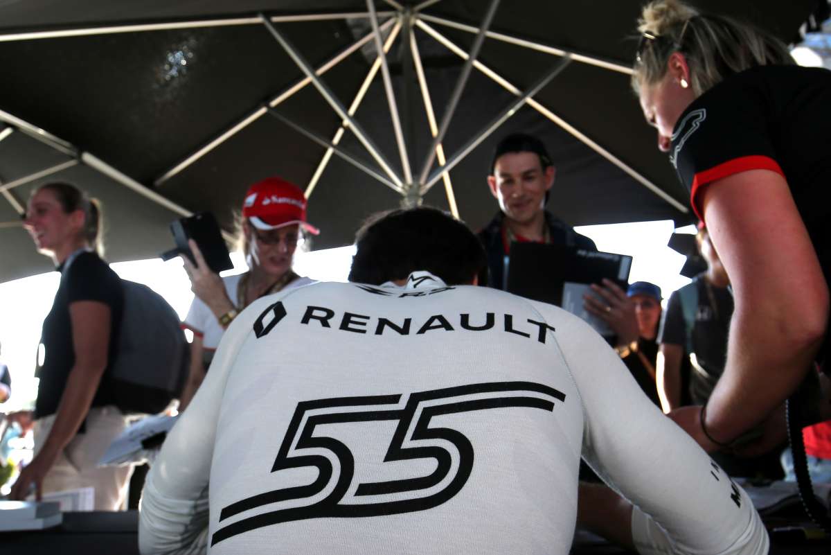 Sainz elárulta, mikorra lehet győztes autó a Renault