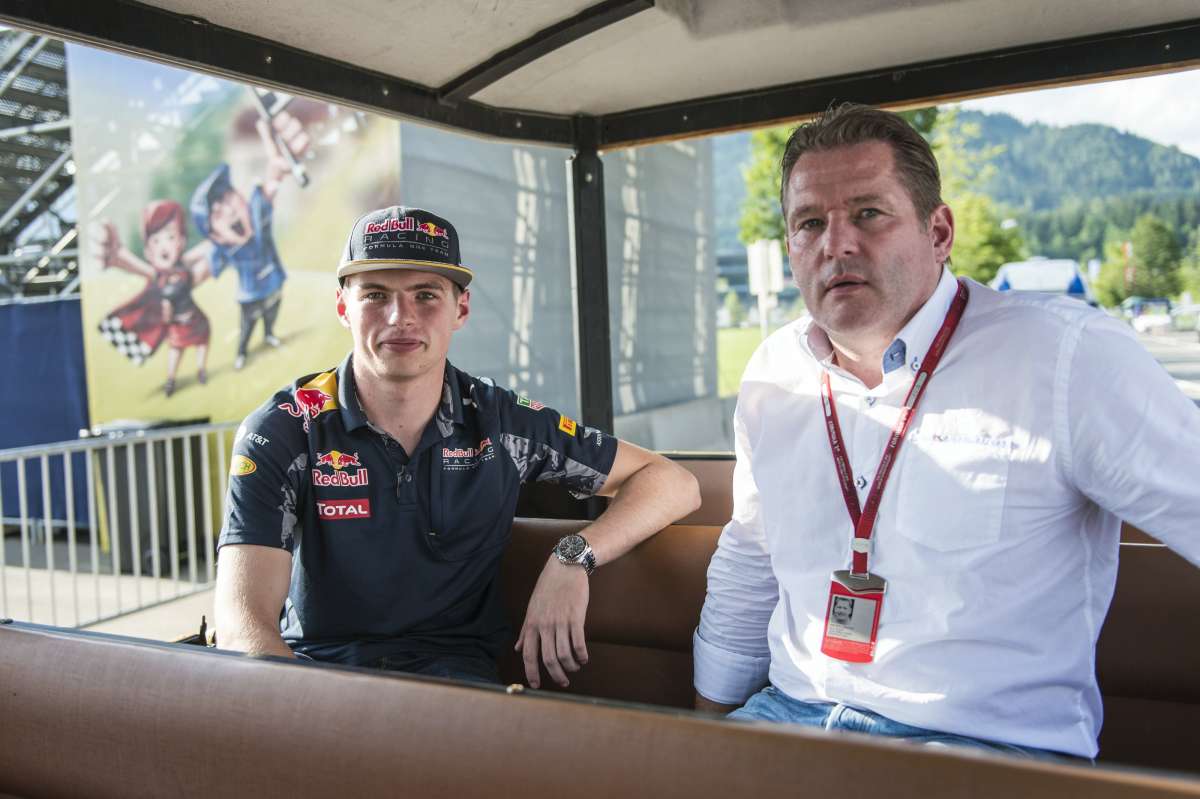 Verstappen üzenete a fiának: „Tartsd meg a stílusodat, de használd a fejedet!”