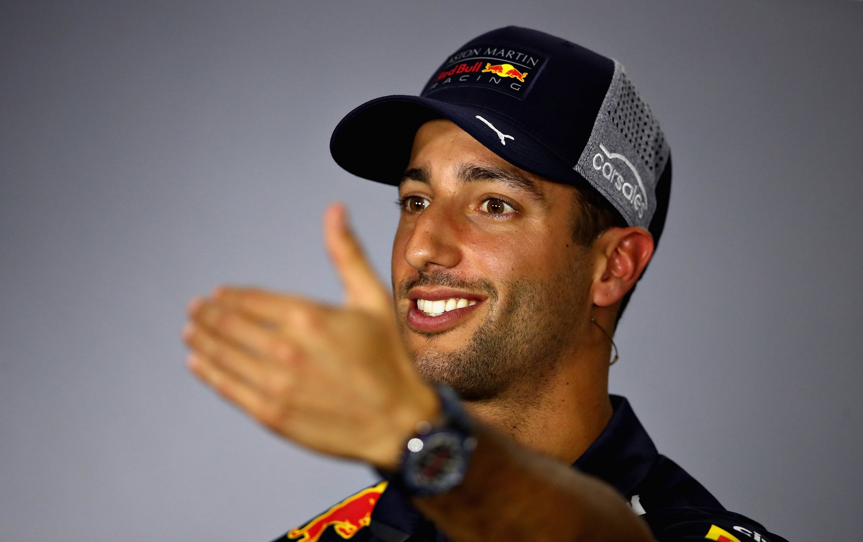 Ricciardo tagadja a Ferraris pletykákat