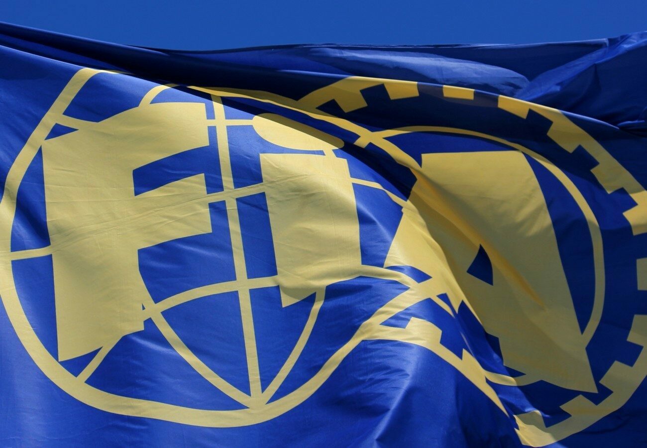 Az FIA-hoz távozik a Forma-1 sportigazgatója