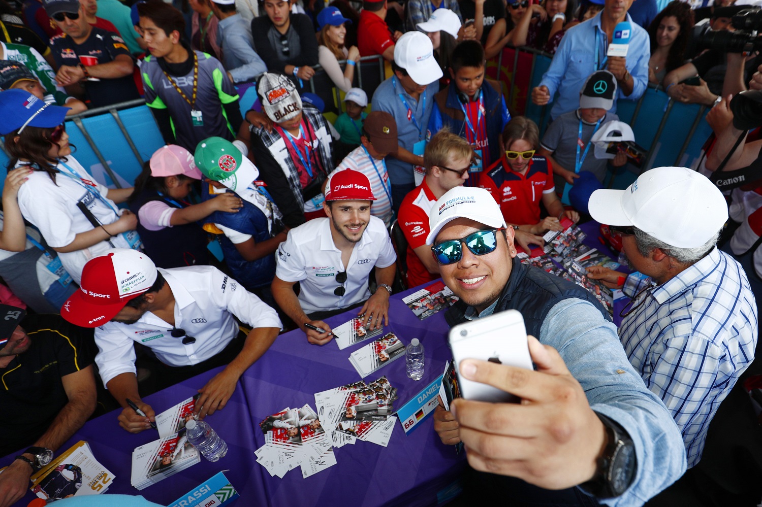 Durván növekszik a Formula E a közösségi oldalakon