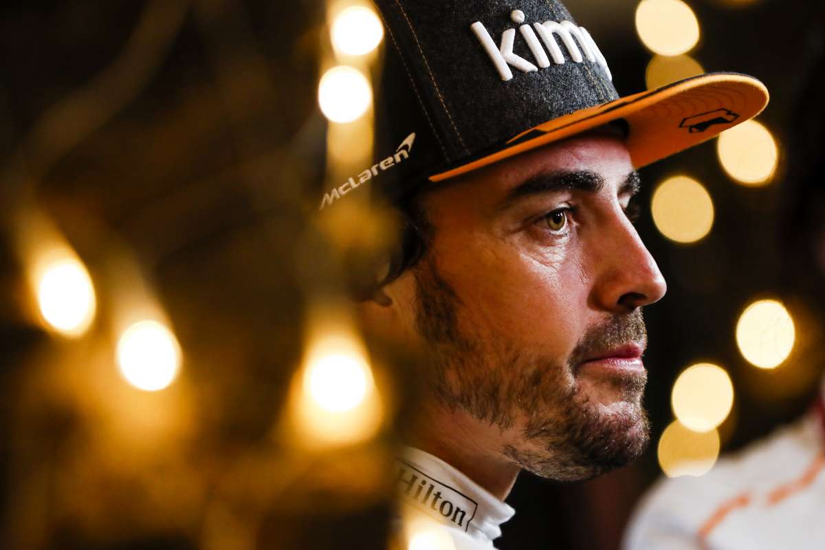 Alonso: A McLaren az egyetlen csapat amelyiknek eddig nem volt problémája