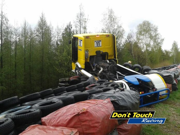 Don't Touch Racing